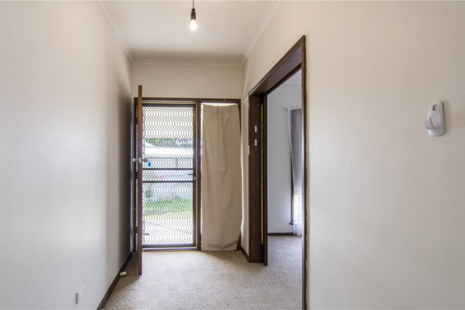 9 Queen Street, Horsham