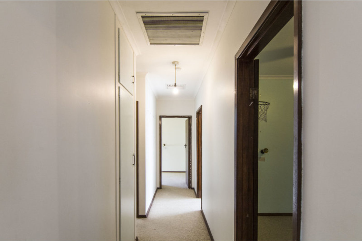 9 Queen Street, Horsham