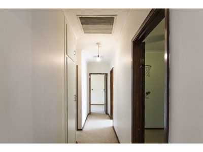 9 Queen Street, Horsham