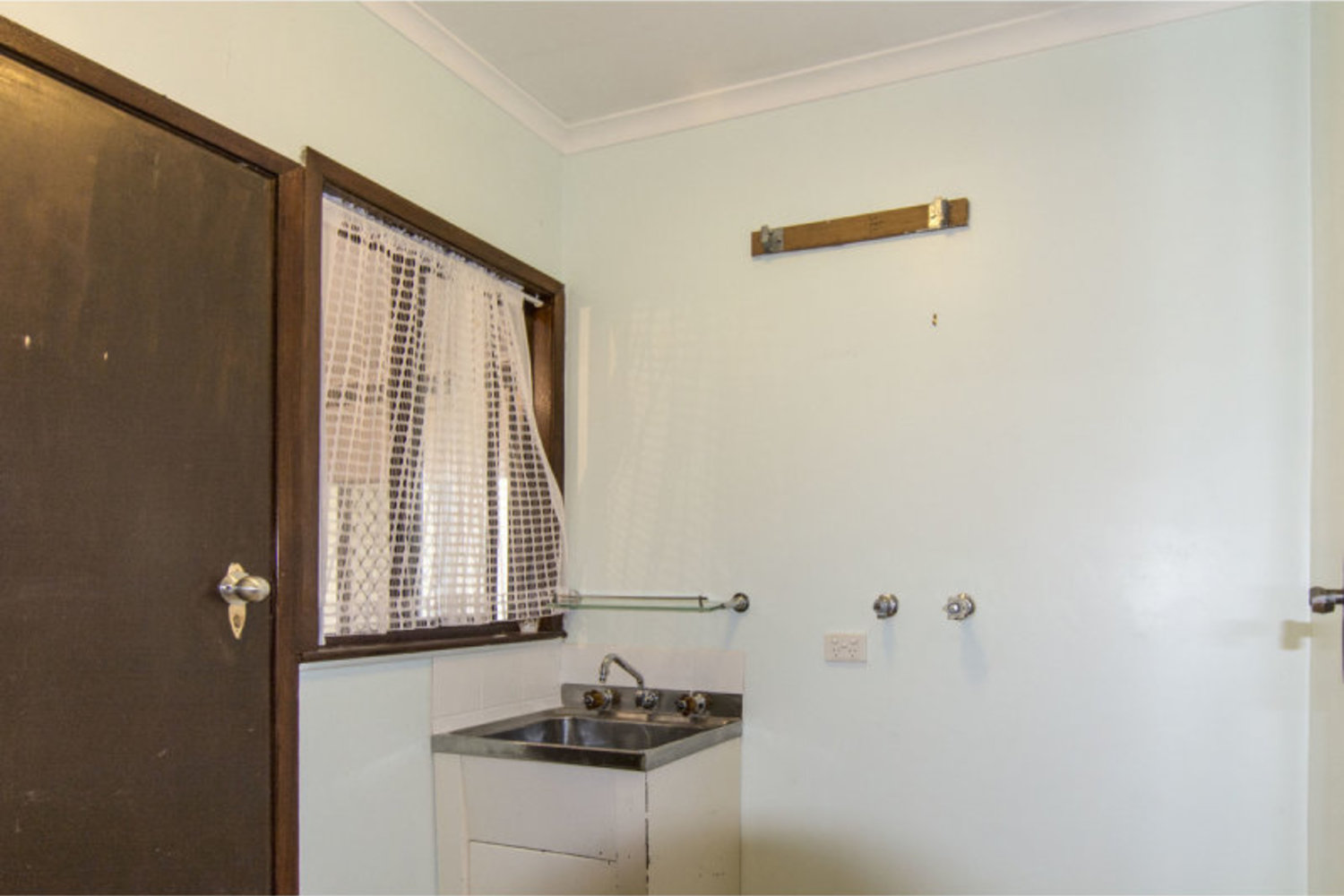 9 Queen Street, Horsham