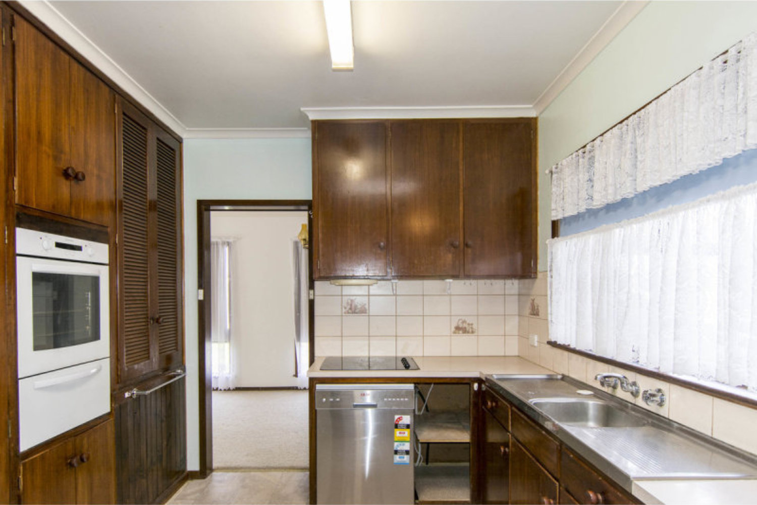 9 Queen Street, Horsham