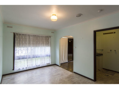 9 Queen Street, Horsham