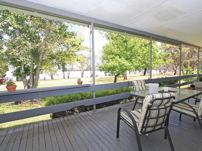 46 Lakeside Boulevard, Eppalock