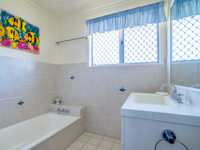 14 Robert Street, Torquay