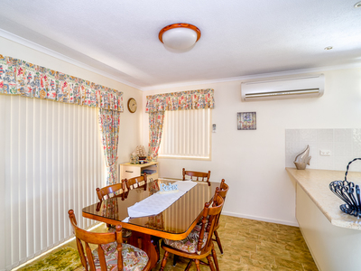 14 Robert Street, Torquay