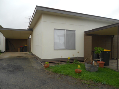 2 / 9 Burgess Street, Horsham