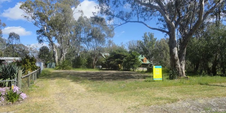 17a Lily Street , Violet Town