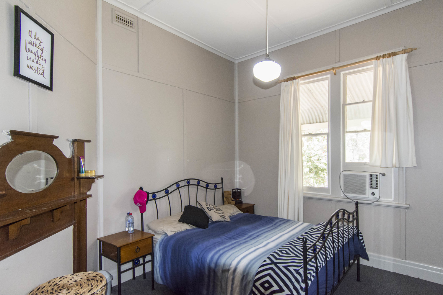28 Albert Street , Horsham