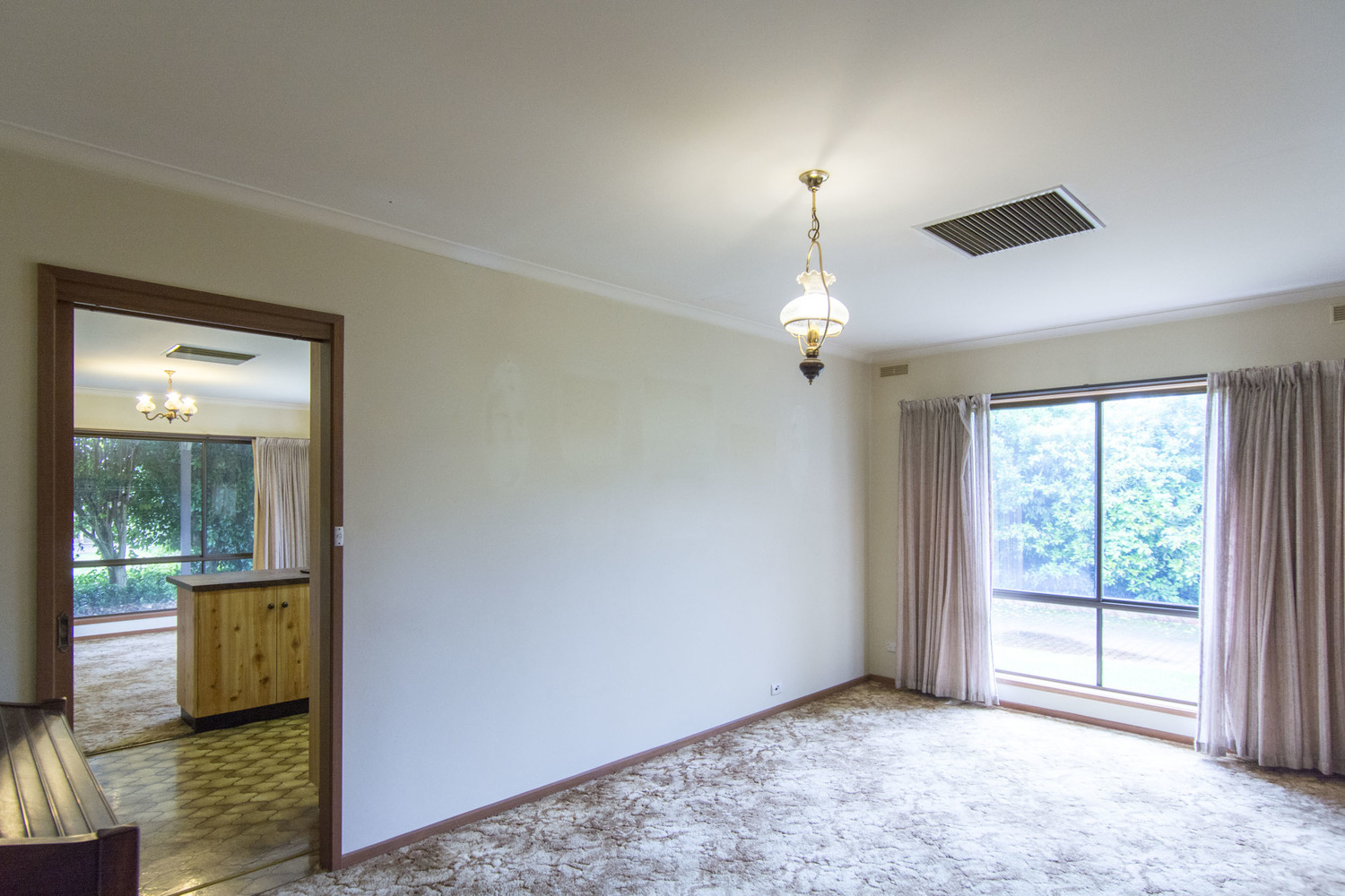 15 James Street, Horsham