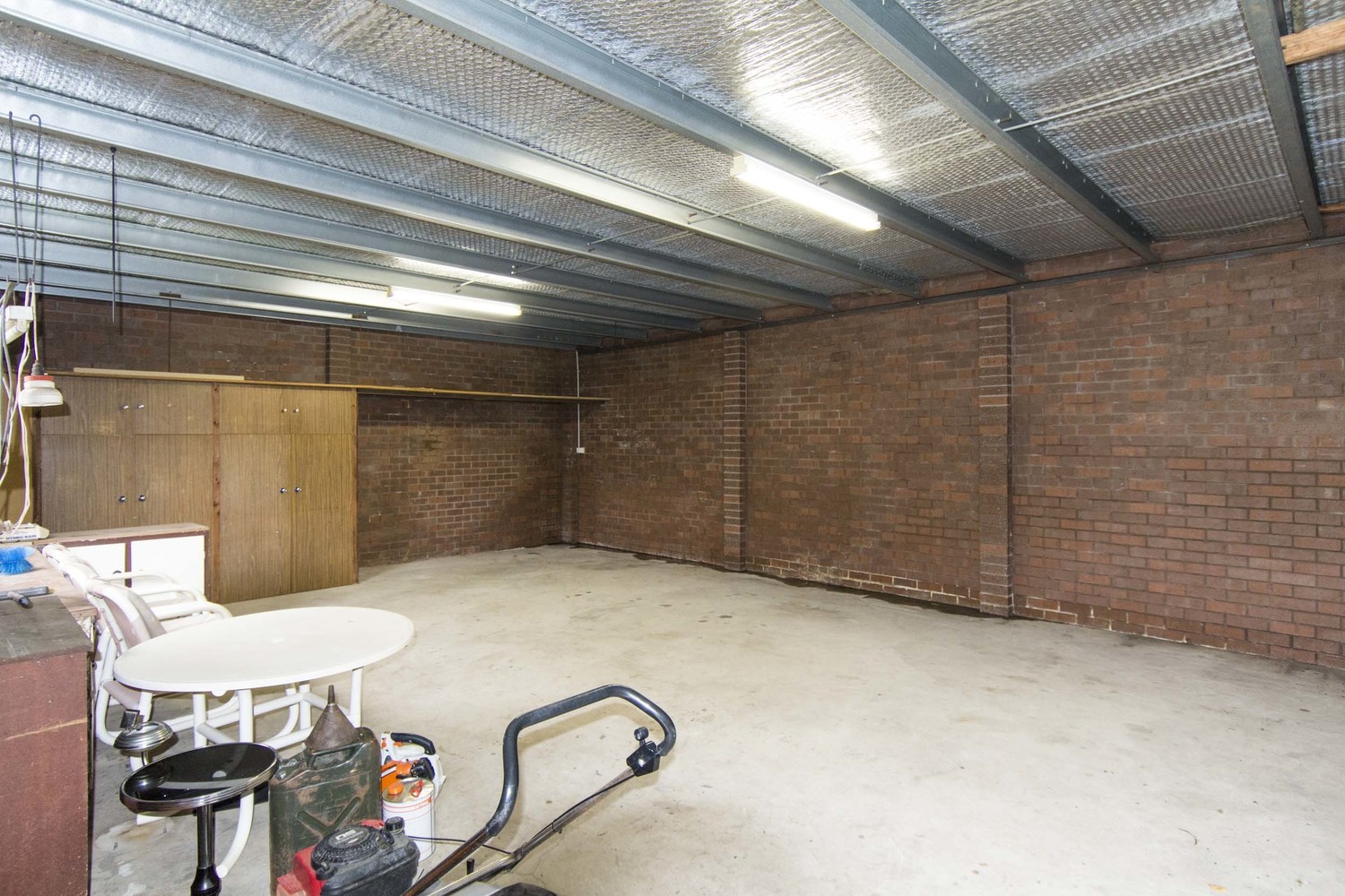 15 James Street, Horsham
