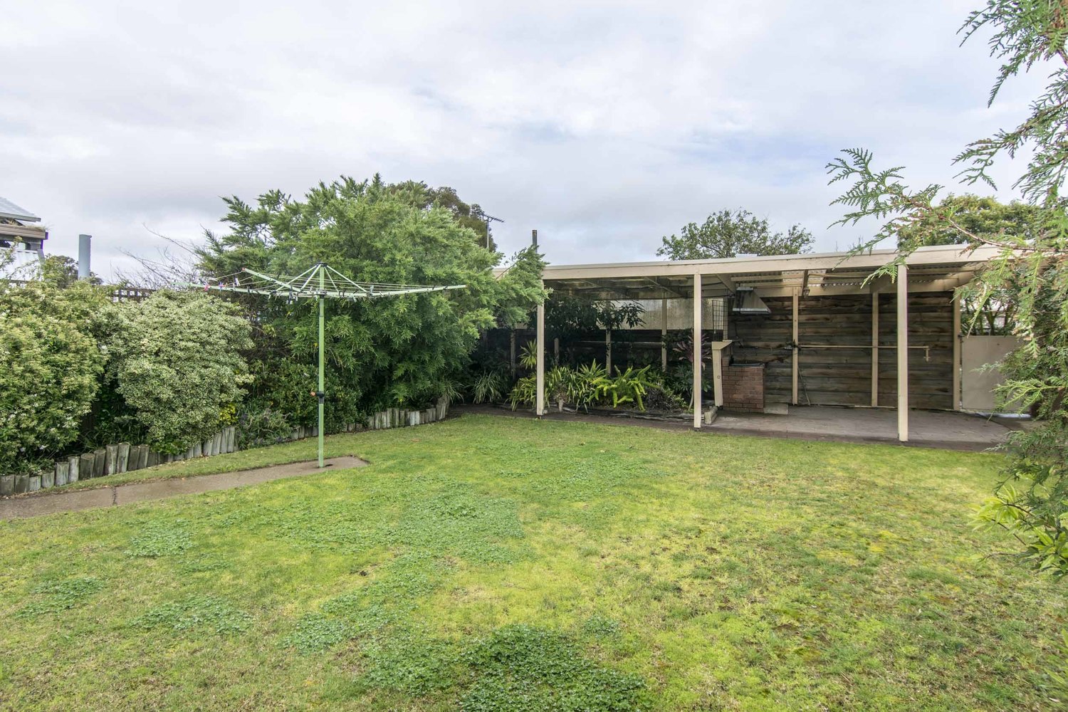 15 James Street, Horsham