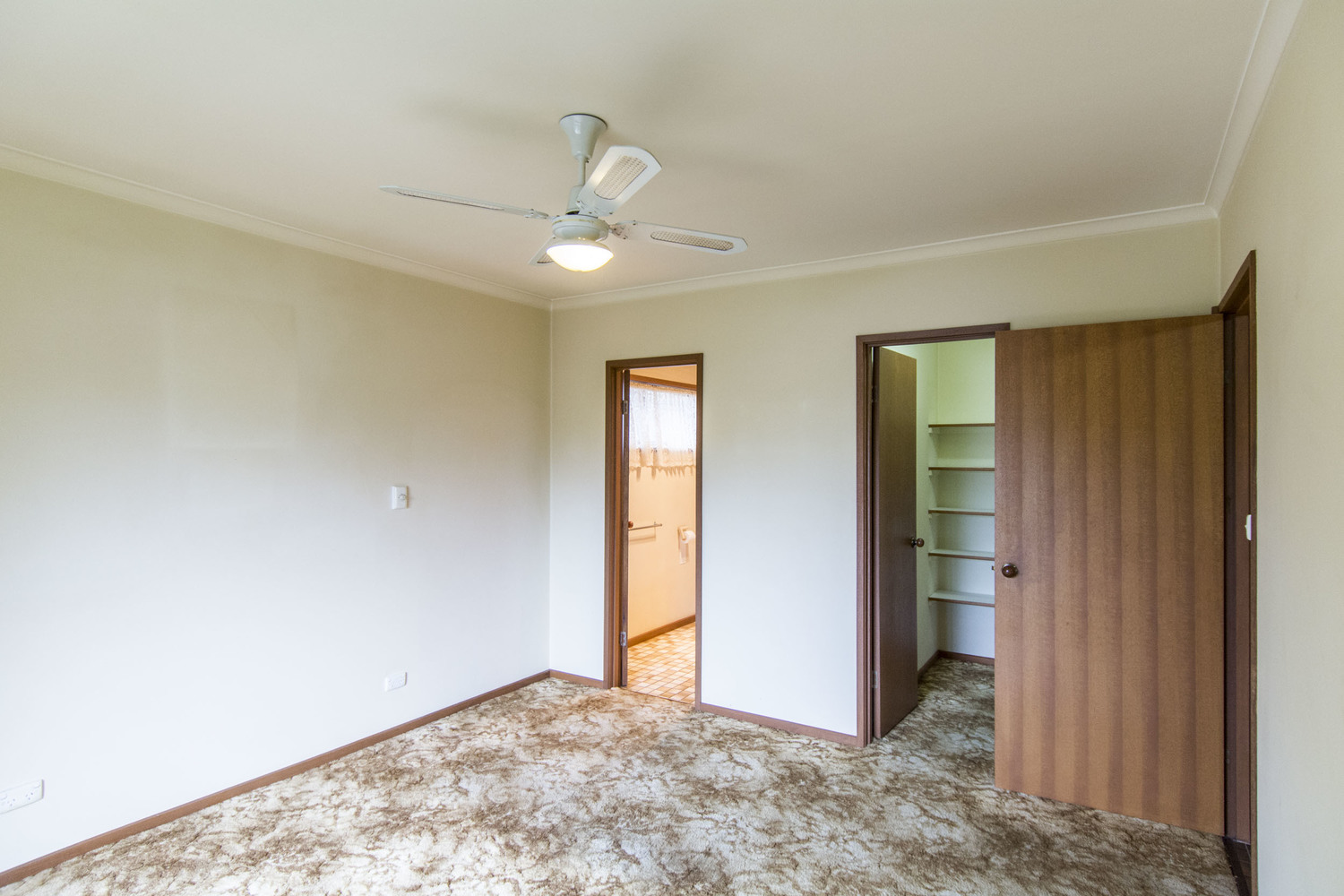 15 James Street, Horsham