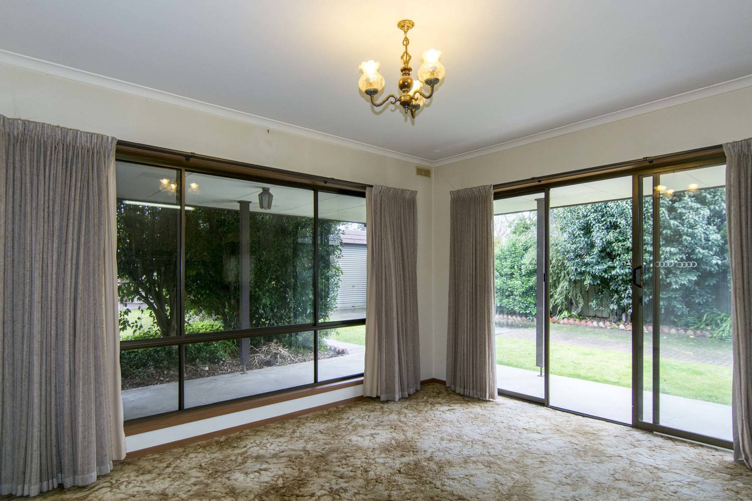 15 James Street, Horsham