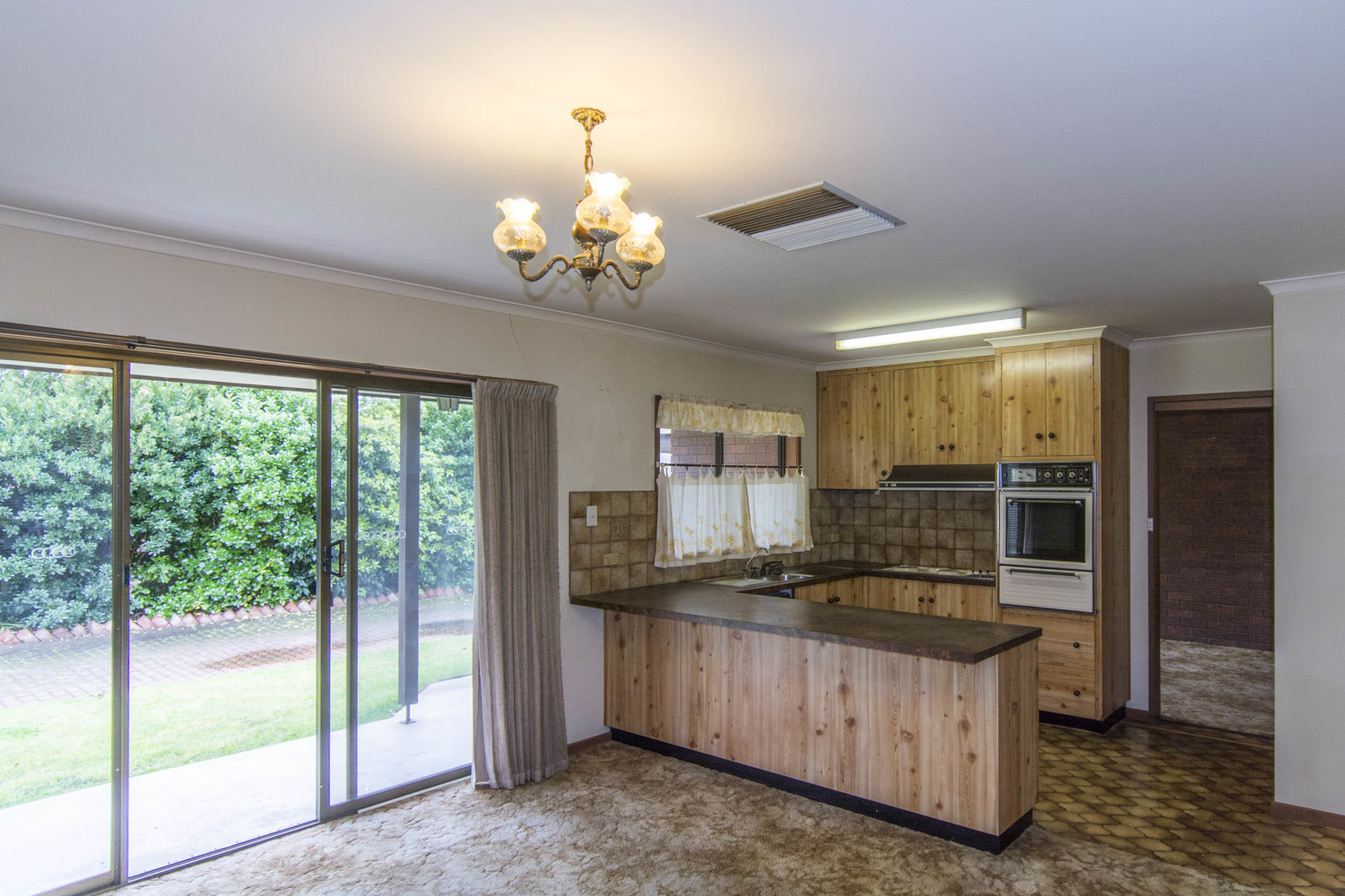 15 James Street, Horsham