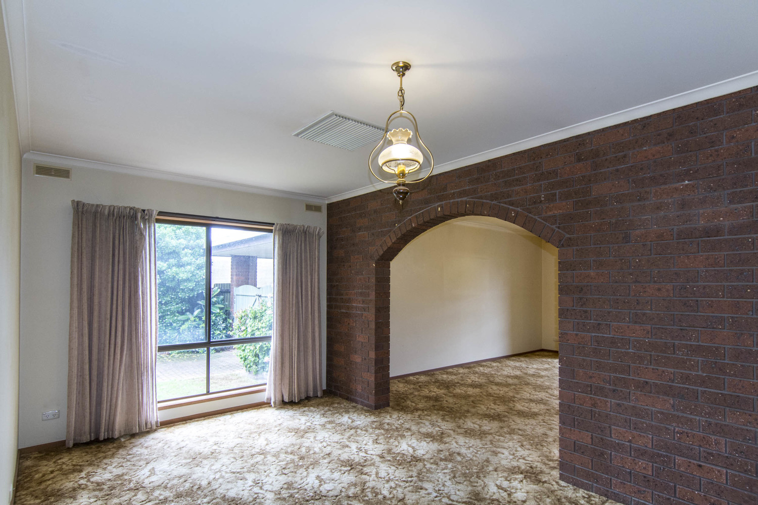 15 James Street, Horsham