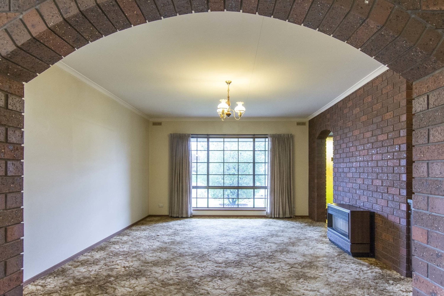 15 James Street, Horsham
