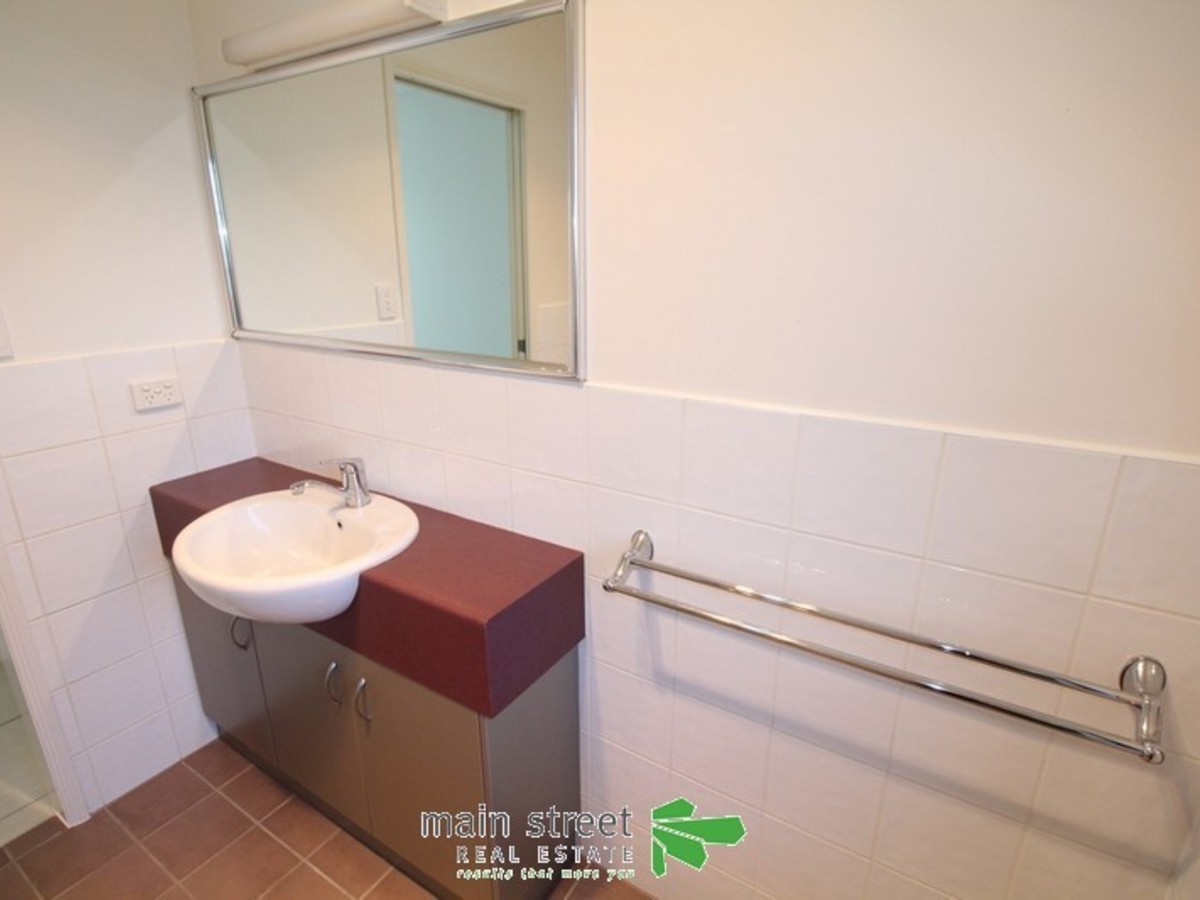 81 Loder Street, Atherton