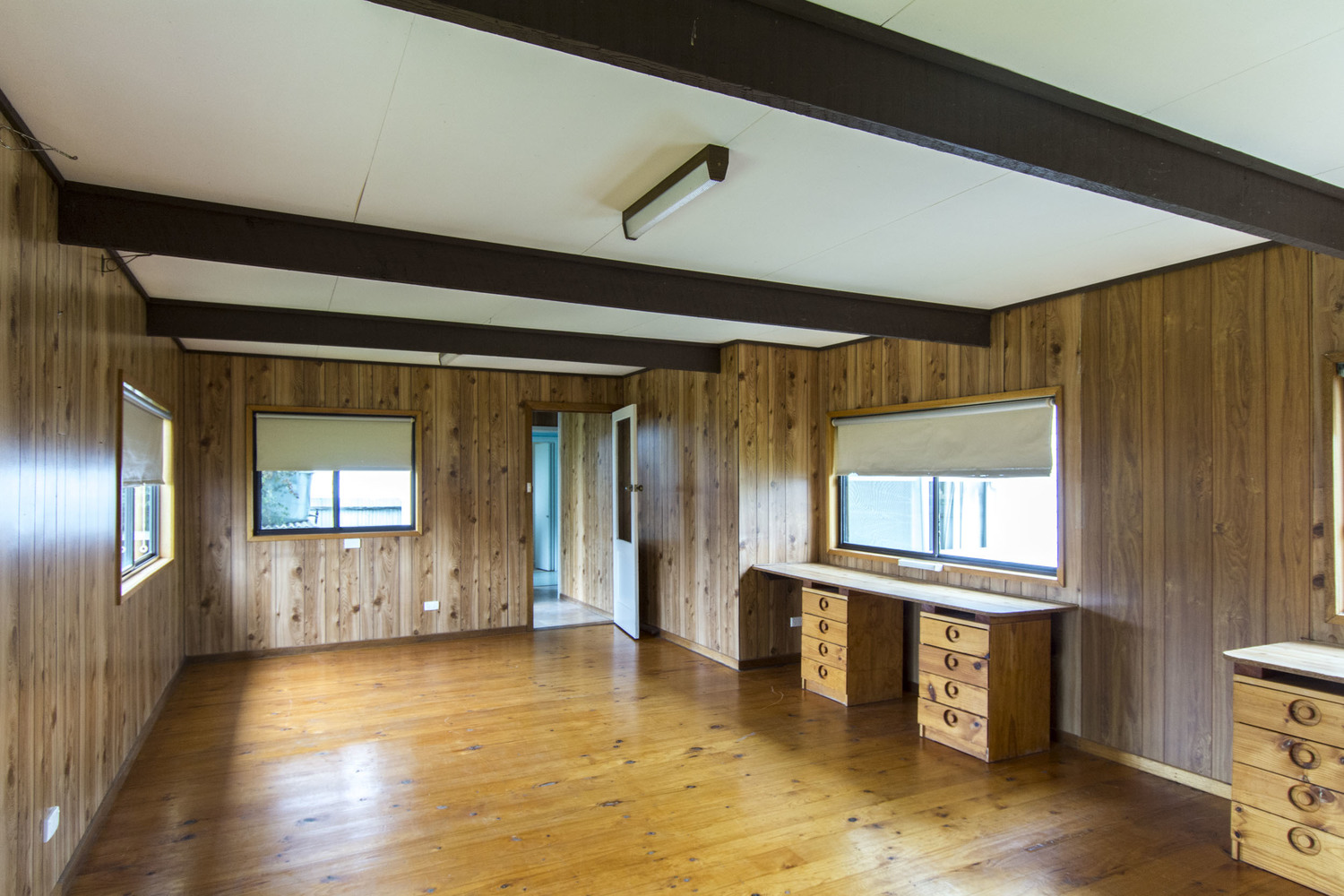 50 Williams Road, Horsham