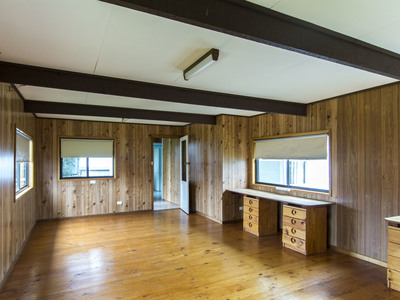 50 Williams Road, Horsham