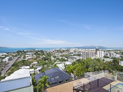 17 Hillside Crescent, Townsville City