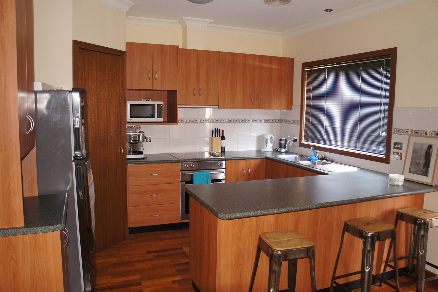 2 / 6 Carroll Street, Horsham