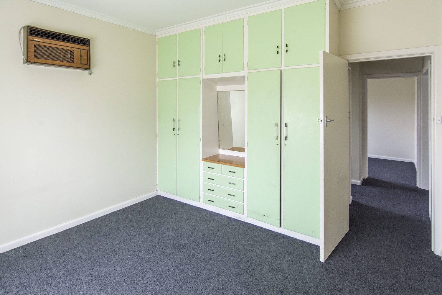 50 Williams Road, Horsham