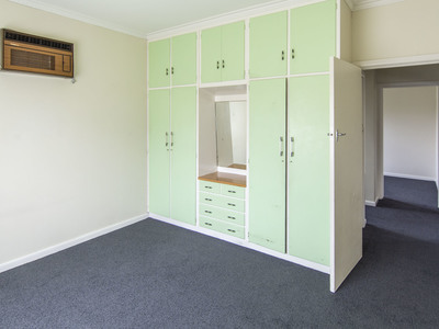 50 Williams Road, Horsham