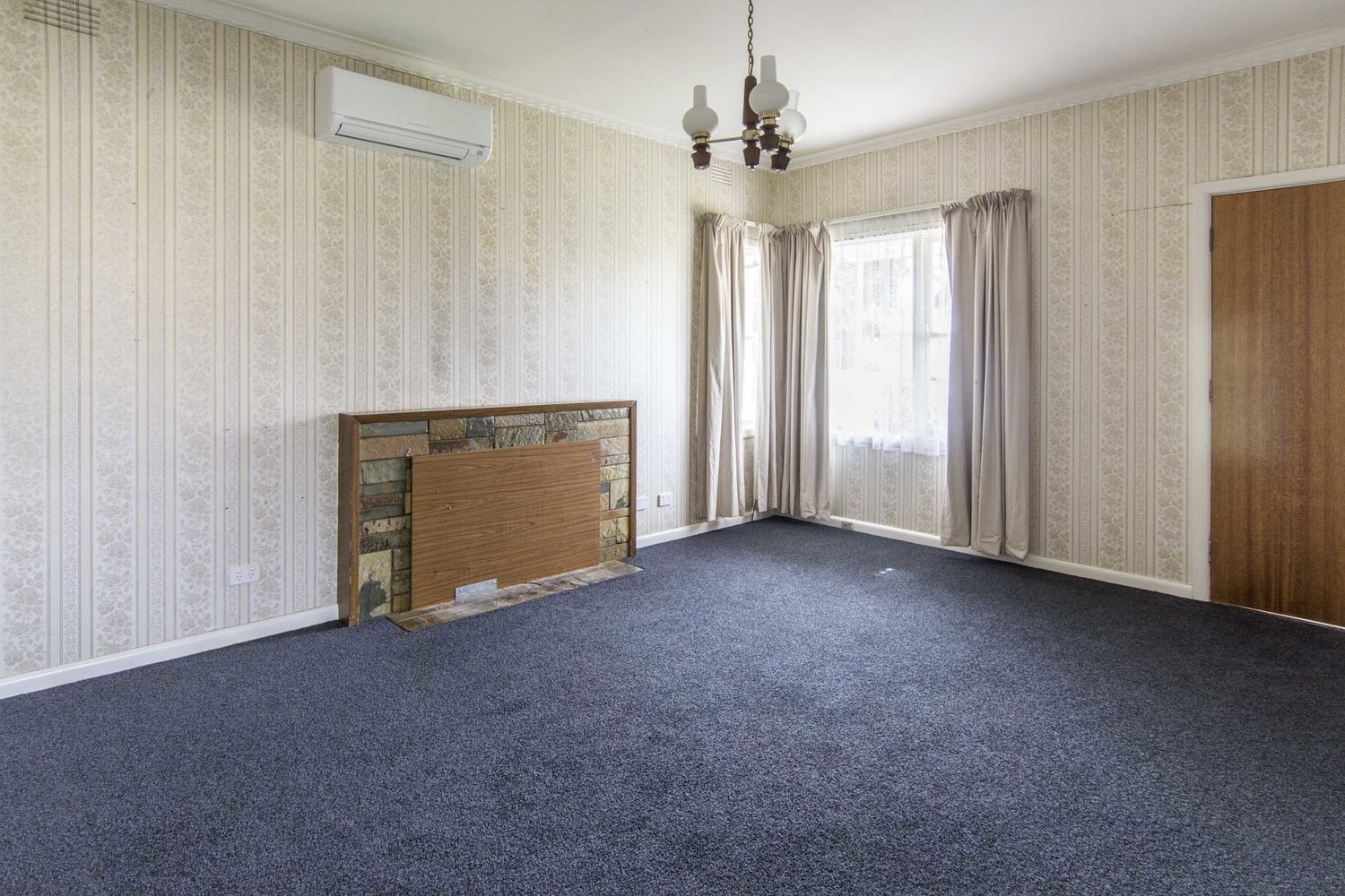 50 Williams Road, Horsham