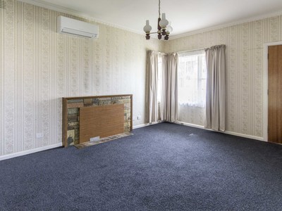 50 Williams Road, Horsham