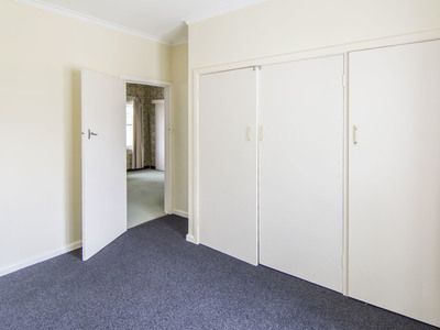 50 Williams Road, Horsham
