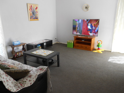 2 / 6 John Street, Horsham