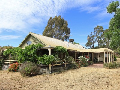 11 Matthews Road, Heathcote