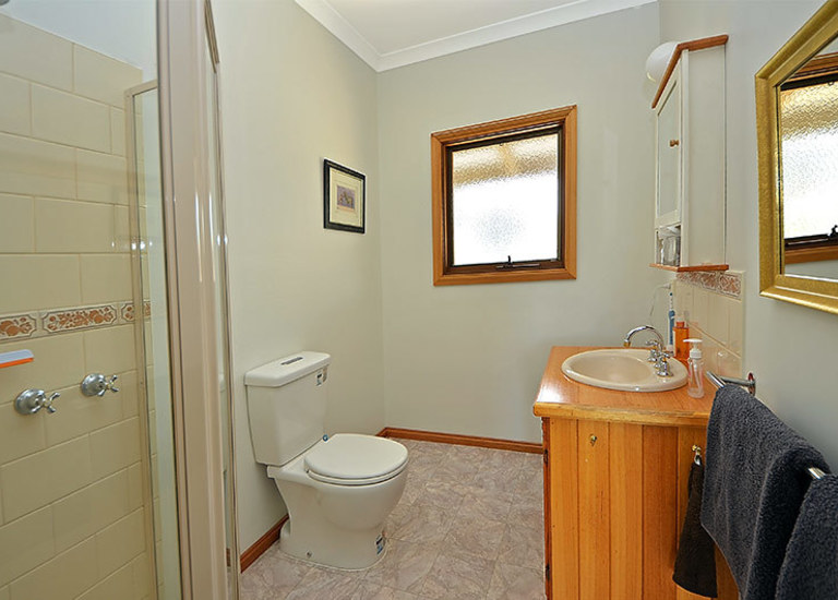 103 Benbows Road, Portland