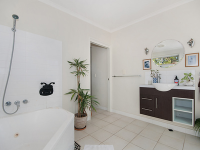 1 / 3 Gara Court, Ocean Shores