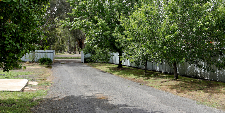 13 Railway Street, Euroa