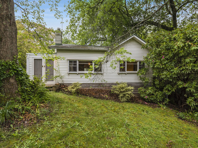 13 Taylors Road, Mount Macedon