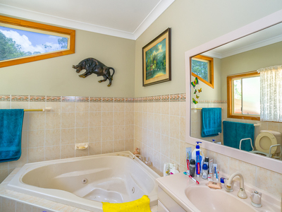 16 Barallen Close, Booral