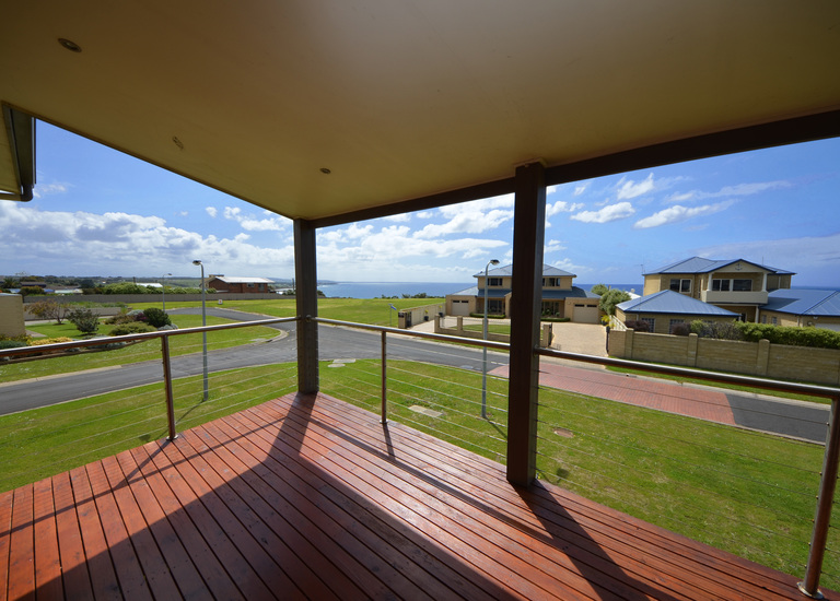 14 Seaview Terrace, Portland