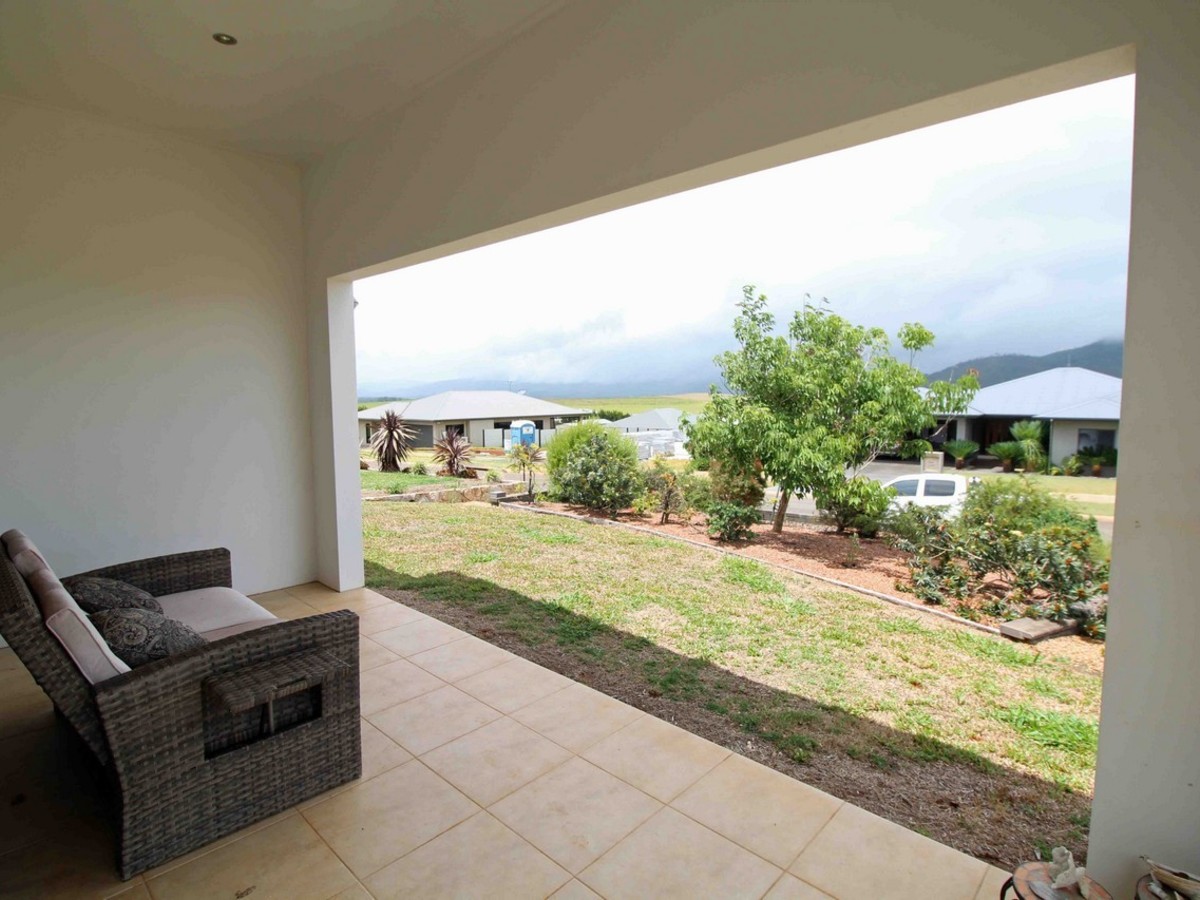 14 Carnation Street, Atherton