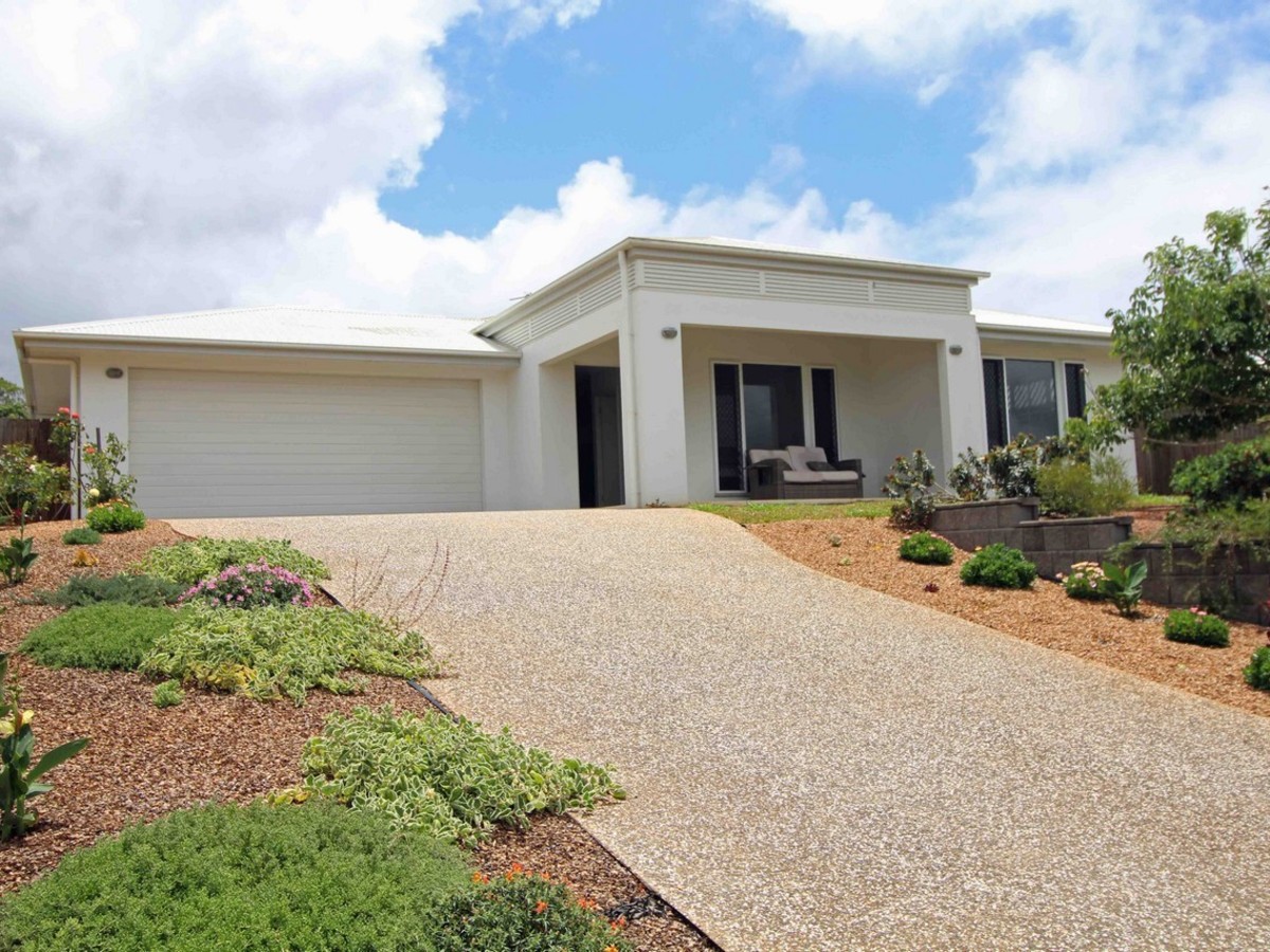 14 Carnation Street, Atherton