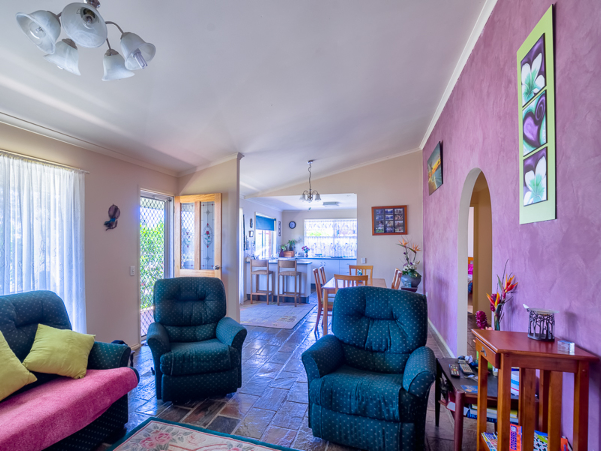 60 Frangipanni Avenue, Kawungan