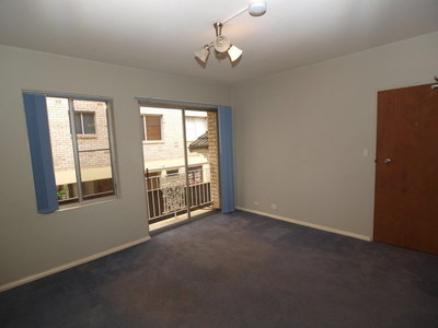 2 / 12 Pearson Street, Gladesville