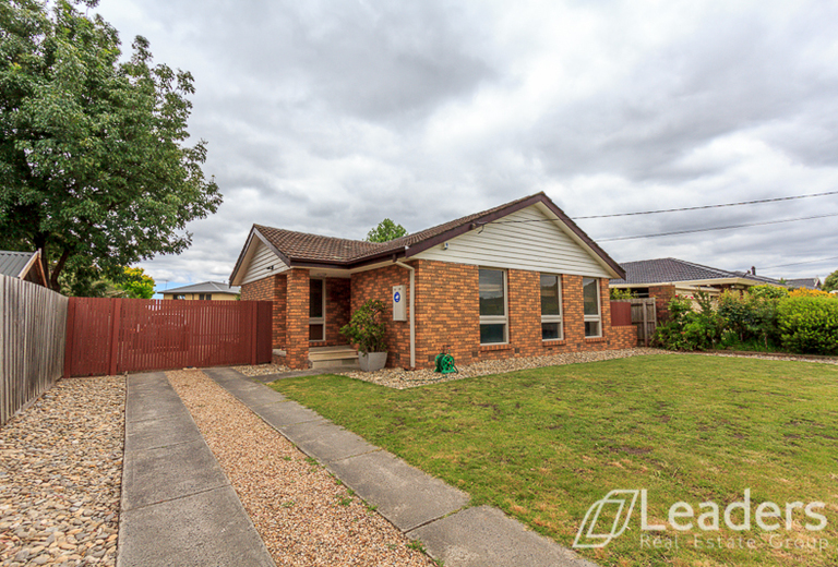 9 Yardley Drive, Wheelers Hill