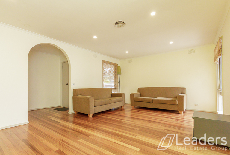9 Yardley Drive, Wheelers Hill