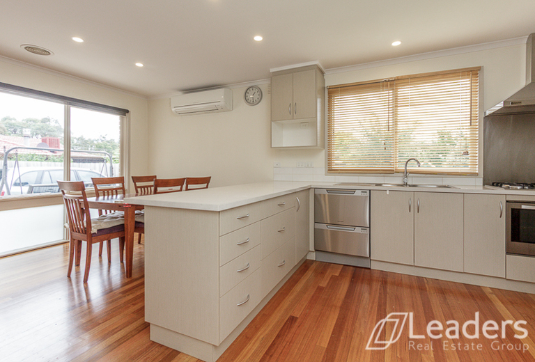 9 Yardley Drive, Wheelers Hill
