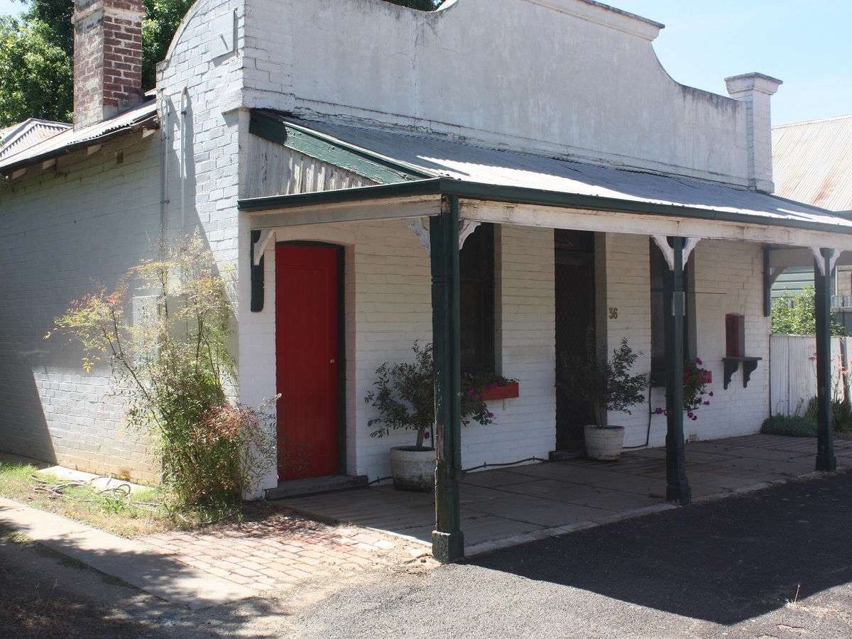 36 Main Street, Devenish