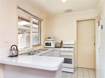 29 Ralph Crescent, Hampton Park