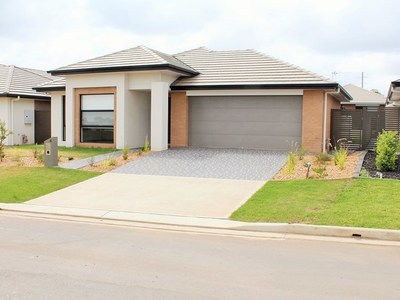 4 Hermitage Way, Catherine Field