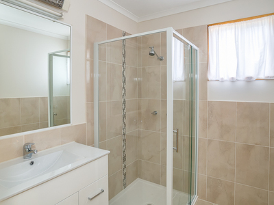 4 Byron Street, Scarness