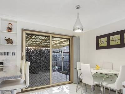 2 / 83 Racecourse Road, Pakenham